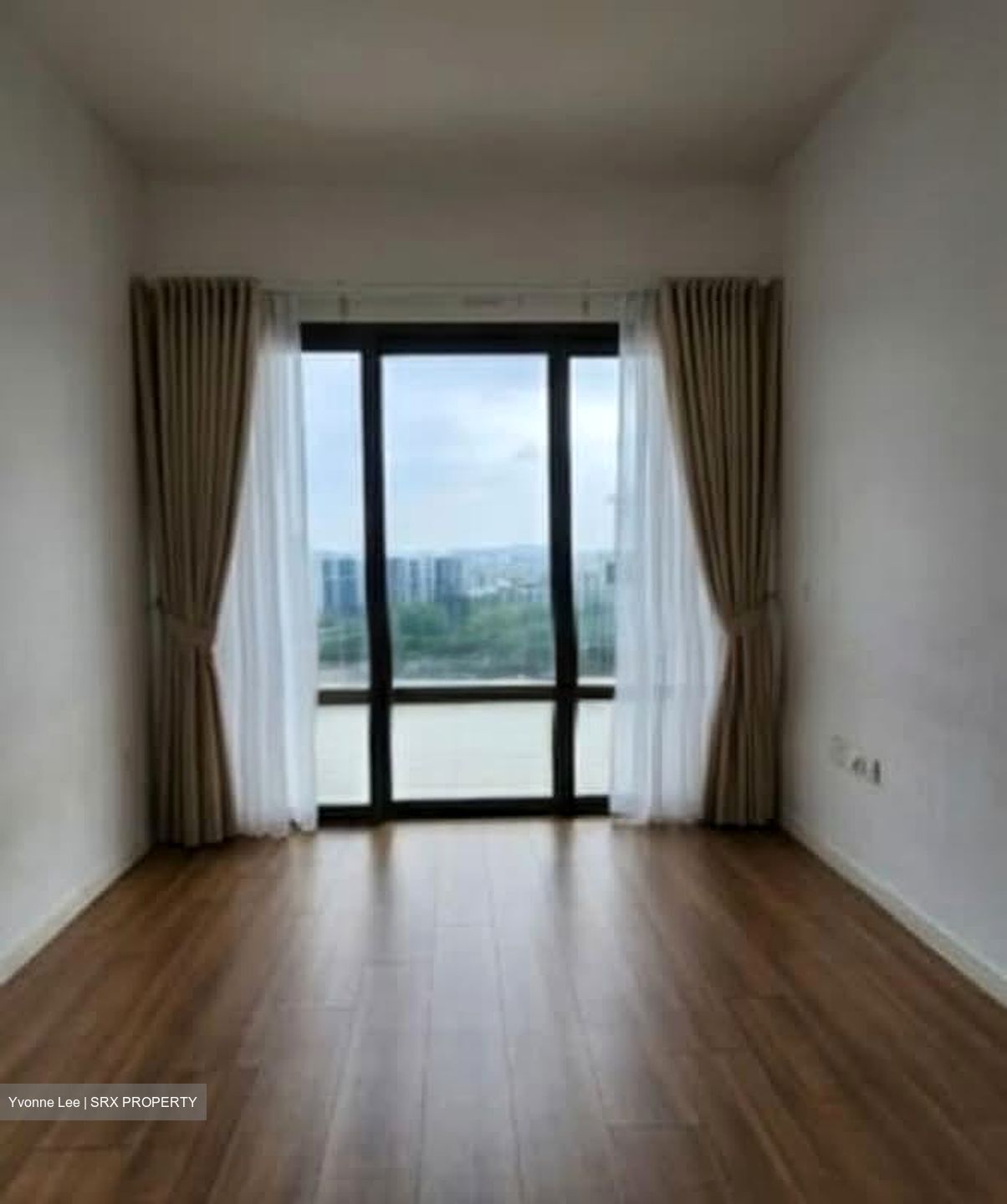 The Lakefront Residences (D22), Condominium #557294331